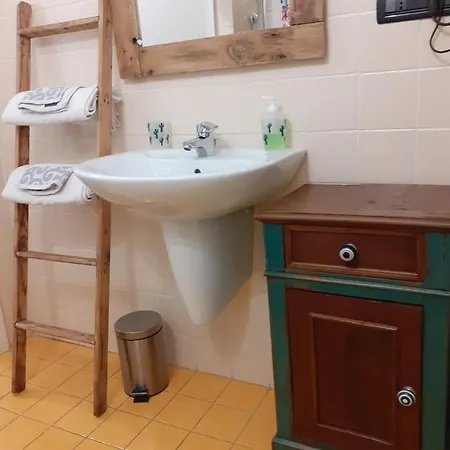 La Casa Sulla Vecchia Riva פררה